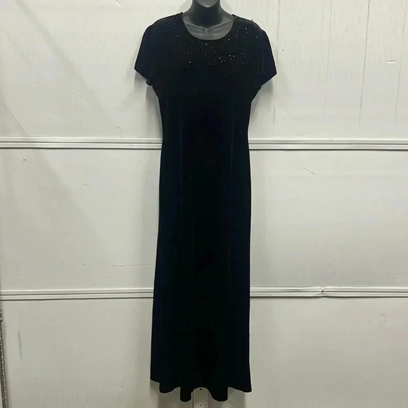 Women’s P.J. Klein Black Velvet Beaded Dress Size 12 EUC - Picture 1 of 6